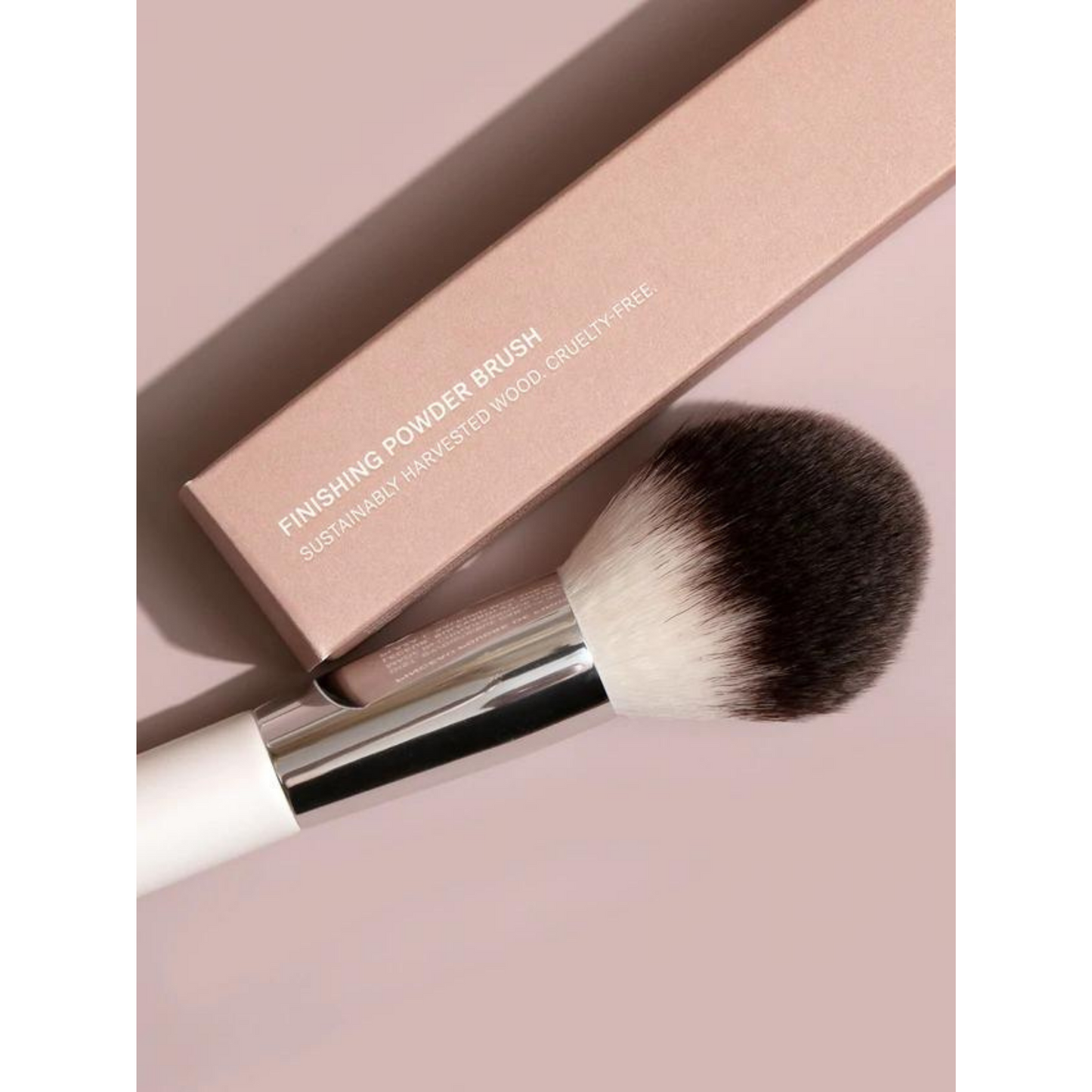 ILIA Finishing Powder Brush  #10078652